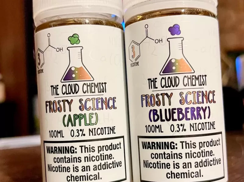 Cloud Chemist 100ML - Flavor#Pebble Science>Loopy Science>Frosty Science>Frosty Apple>Frosty Banana>Frosty Blueberry>Frosty Strawberry>Heisenberry Crunch>The Alchemist>Cereal Science>Lucky S